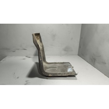 Recambio de soporte para iveco eurocargo 5.9 diesel referencia OEM IAM 8142842 IZQUIERDA 