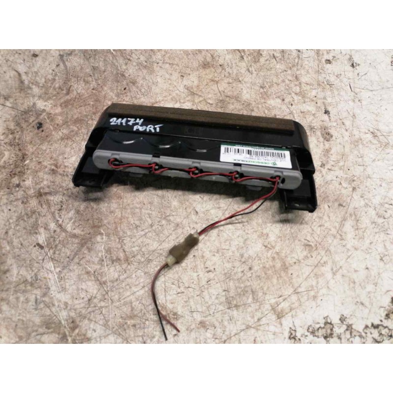 Recambio de luz central de freno para daewoo tacuma se referencia OEM IAM 0310100726 - Gris 2