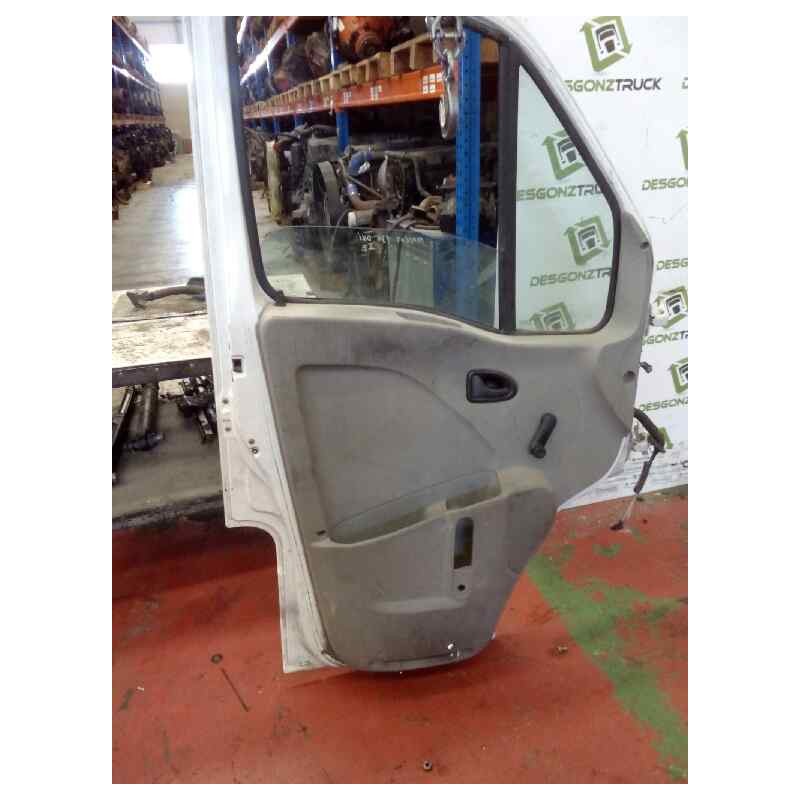 Recambio de puerta delantera derecha para renault mascott fg 130. 35/55/65 cabina individual referencia OEM IAM 2