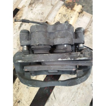 Recambio de pinza freno delantera izquierda para nissan cabstar 01.04 referencia OEM IAM 730206 BREMBO 