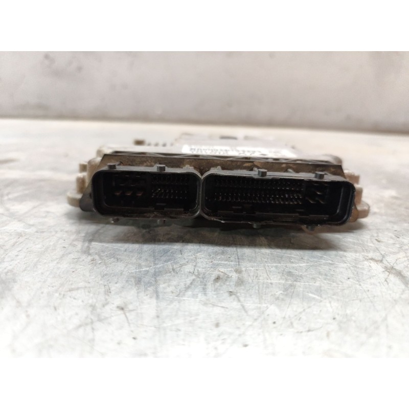 Recambio de centralita motor uce para toyota auris active referencia OEM IAM 0281016911 8966102X70 1039S39967 - Blanco 3