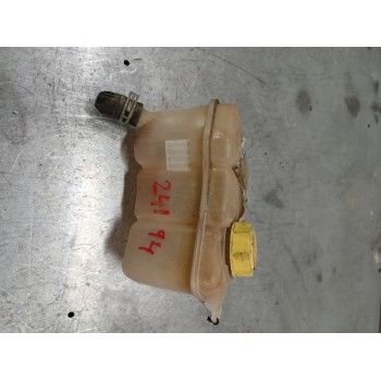 Recambio de deposito expansion para ford fiesta (cbk) ambiente referencia OEM IAM 2S6H8K218AF  