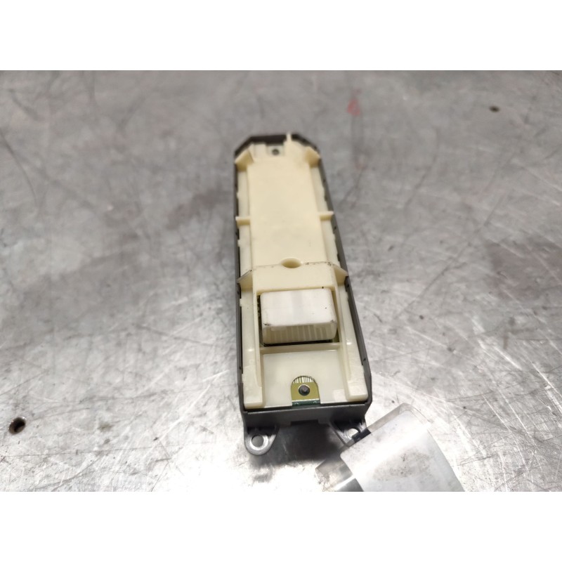 Recambio de mando elevalunas delantero izquierdo para toyota auris active referencia OEM IAM 515220 - Blanco 2