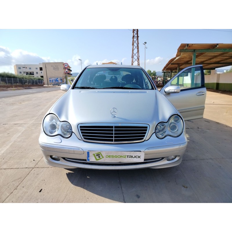mercedes-benz clase c (w203) berlina del año 2003