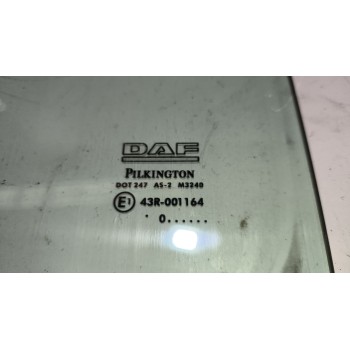 Recambio de luna delantera izquierda para daf serie xf105.xxx 12.9 diesel referencia OEM IAM 1284623  
