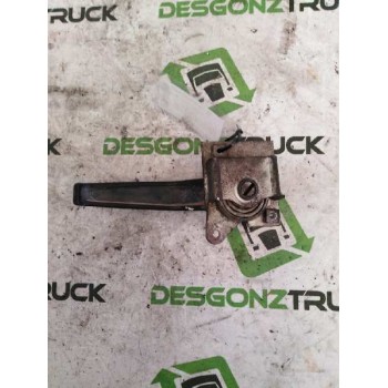 Recambio de maneta interior delantera izquierda para barreiros trucks 300 referencia OEM IAM   