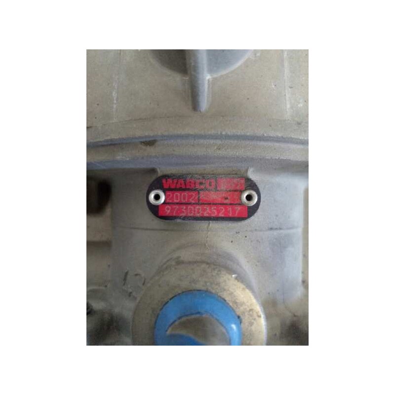 Recambio de valvula aire para scania trucks serie 3 143 h/ 450 (450cv) referencia OEM IAM 9730025217  VALVULA RELE DE URGENCIA - Blanco 2