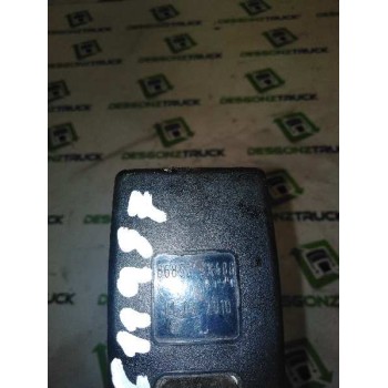 Recambio de enganche de cinturon delantero izquierdo para nissan trucks atleon 56.15 referencia OEM IAM 868529X400  