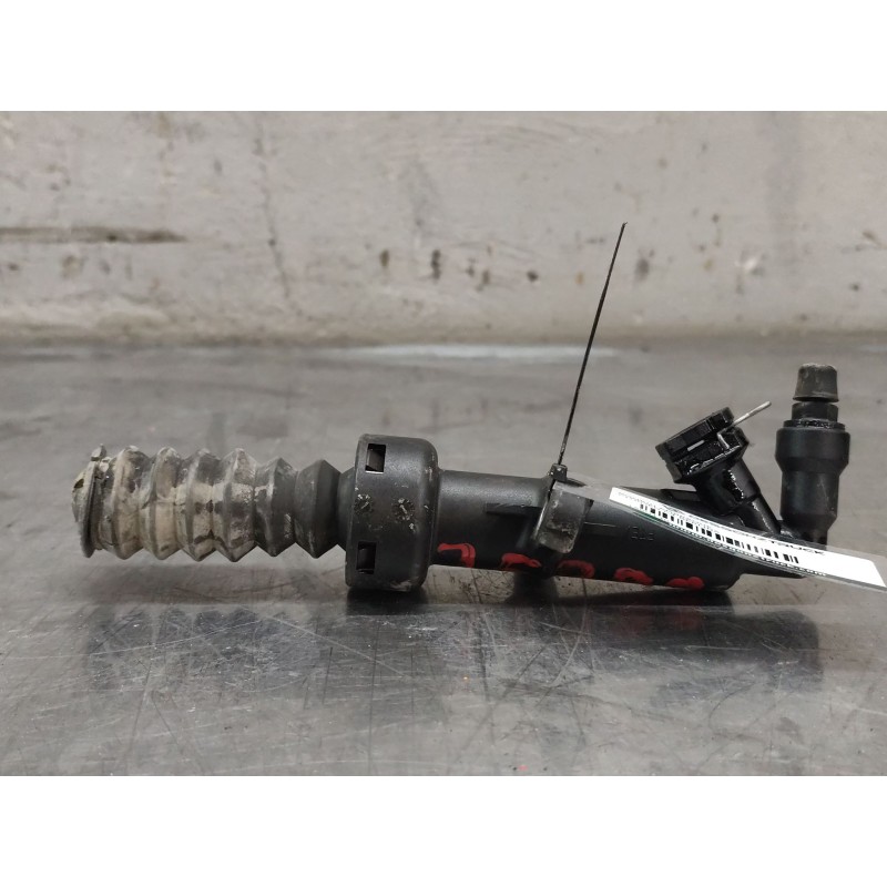 Recambio de bombin embrague para citroën c4 berlina lx referencia OEM IAM - Blanco 3