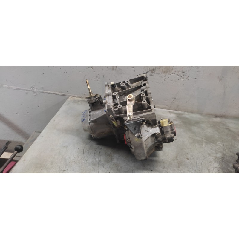 Recambio de caja cambios para peugeot 206 berlina xt referencia OEM IAM 20DL22 - Rojo 2