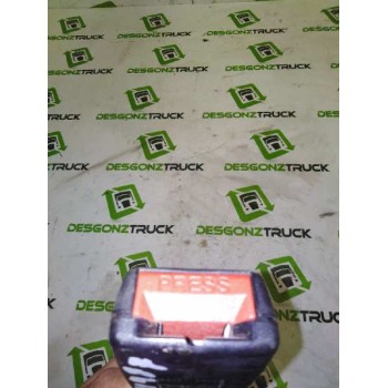 Recambio de enganche de cinturon delantero izquierdo para nissan trucks atleon 56.15 referencia OEM IAM 868529X400  