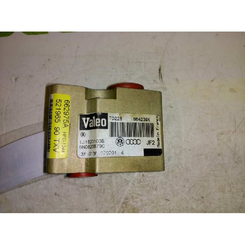 Recambio de valvula expansion para seat cordoba berlina (6k2) stella referencia OEM IAM 1J1820103B 662975A - Rojo 2