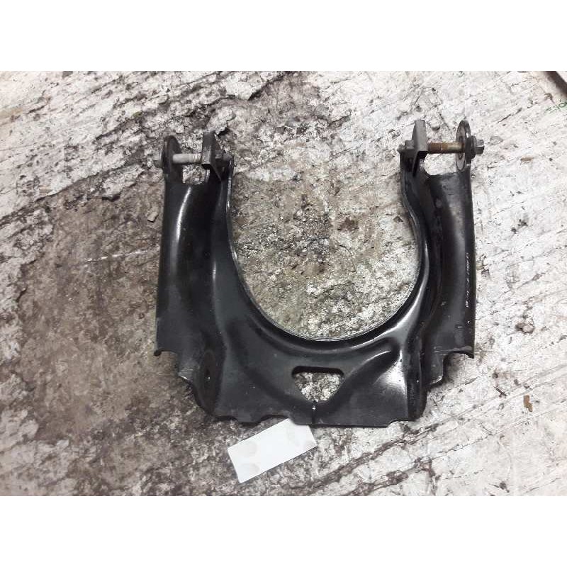 Recambio de brazo suspension superior delantero derecho para peugeot 407 st sport referencia OEM IAM 446332C - Blanco 2