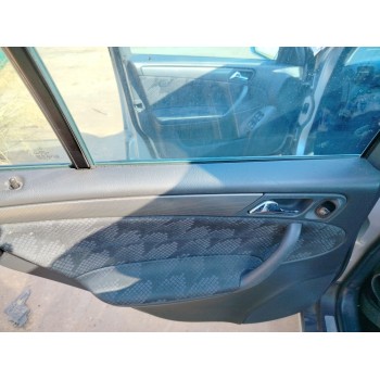 mercedes-benz clase c (w203) berlina del año 2003