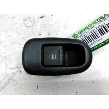 MANDO ELEVALUNAS TRASERO DERECHO 1M0959855 