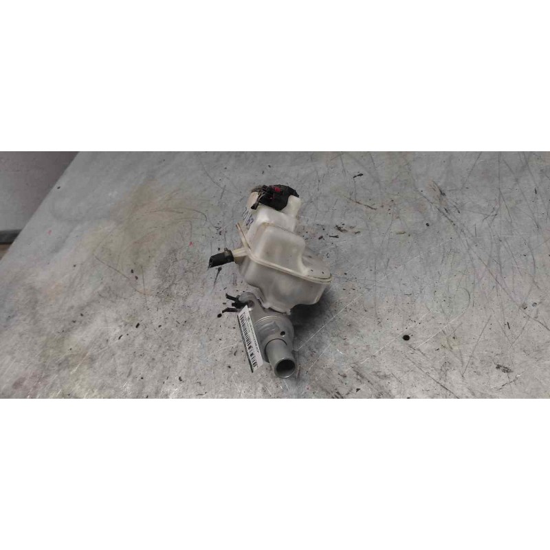 Recambio de bomba freno para ford transit combi '06 ft 280 mediano referencia OEM IAM 0204051174 - Blanco 2