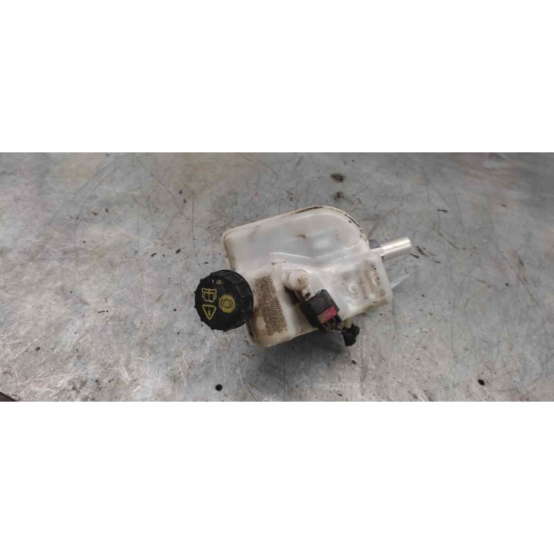 Recambio de bomba freno para ford transit combi '06 ft 280 mediano referencia OEM IAM 0204051174 - Blanco 3