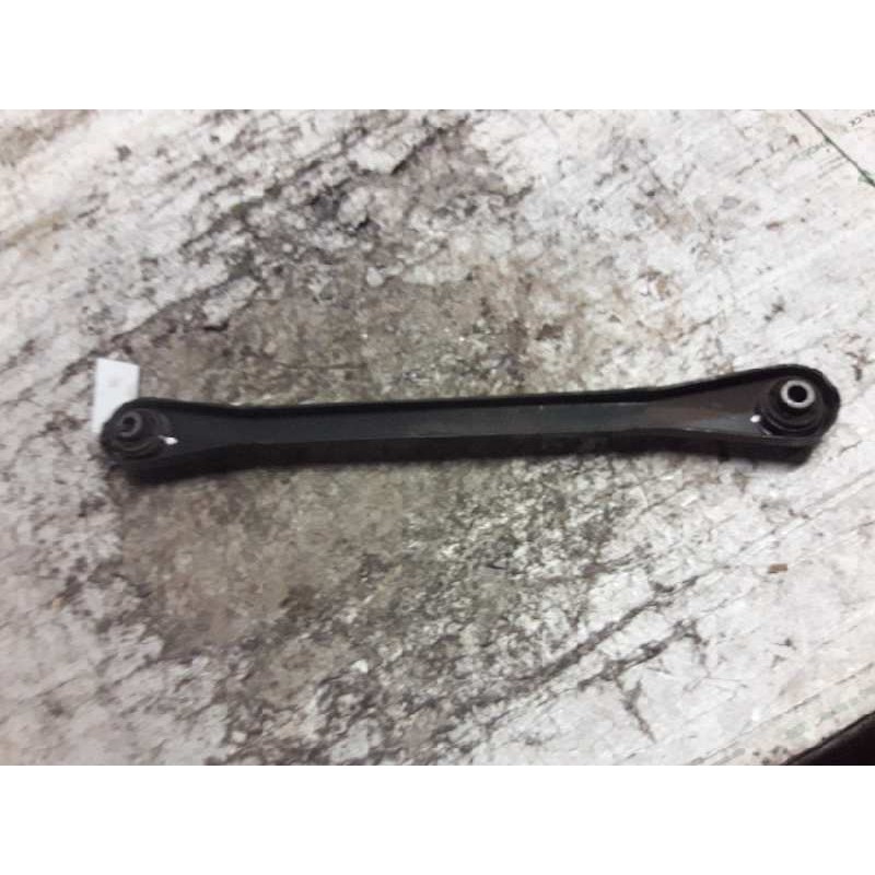 Recambio de brazo suspension inferior trasero derecho para peugeot 407 st sport referencia OEM IAM - Blanco 2