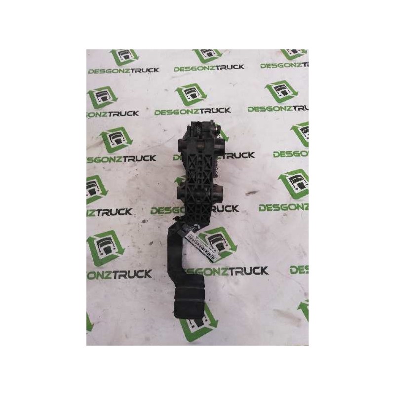 Recambio de pedal acelerador para scania serie p/g/r (l-clase) fsa r450 (4x2) largo cr 19 a referencia OEM IAM 2007508 2395418 - Blanco