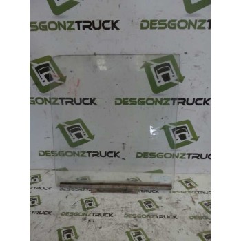 Recambio de luna delantera izquierda para iveco serie m chasis  (145-17) 130 kw tráfico urbano referencia OEM IAM   