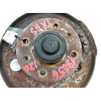 Recambio de buje trasero izquierdo para renault megane i scenic (ja0) 1.9 d alize referencia OEM IAM   