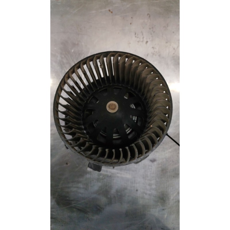 Recambio de ventilador calefaccion para peugeot 206 berlina x-line referencia OEM IAM 6424501  