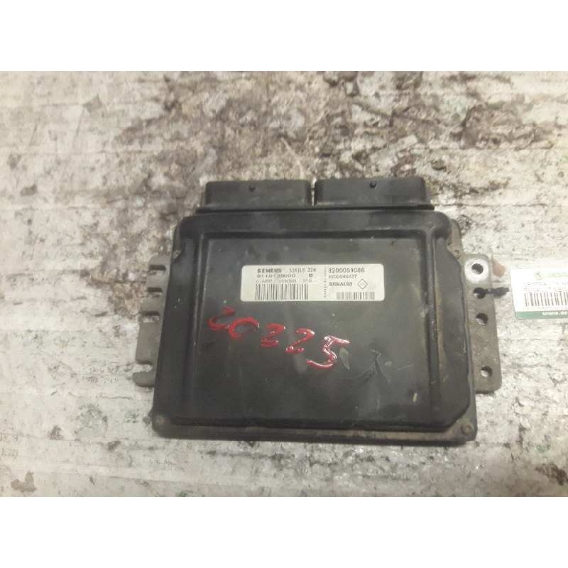 Recambio de centralita motor uce para renault megane i fase 2 berlina (ba0) 1.4 16v privilege referencia OEM IAM 8200059086 8200