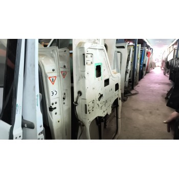 Recambio de puerta delantera izquierda para nissan eco - t 100.45/78 kw/e2 referencia OEM IAM   