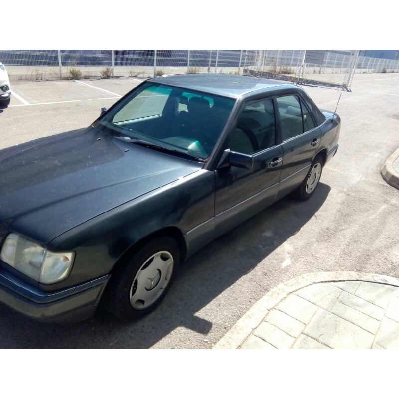 MERCEDES-BENZ CLASE E (W124) BERLINA