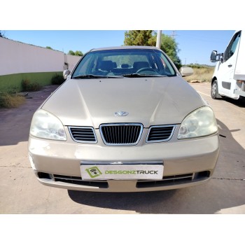 daewoo nubira berlina del año 2003