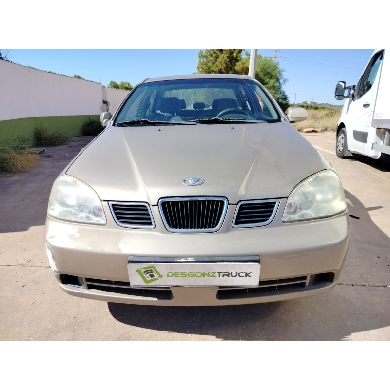 daewoo nubira berlina del año 2003