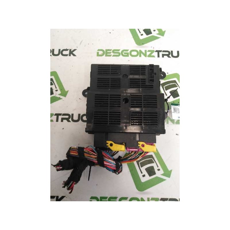 Recambio de modulo electronico para renault magnum ab 2005 cabina adel.tractor semirr. gv  4x2 4xx.18 gran espacio referencia OE - Blanco