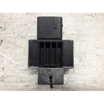 Recambio de caja precalentamiento para nissan nv 200 (m20) evalia premium referencia OEM IAM 110678071R  