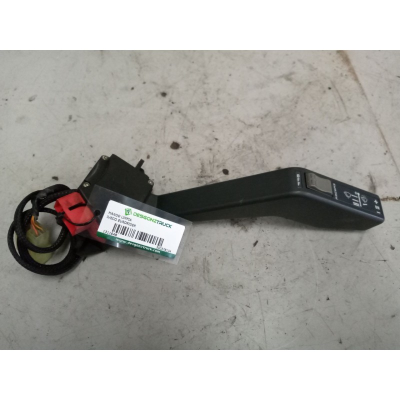 Recambio de mando limpia para iveco eurorider d-43 referencia OEM IAM 500378104  