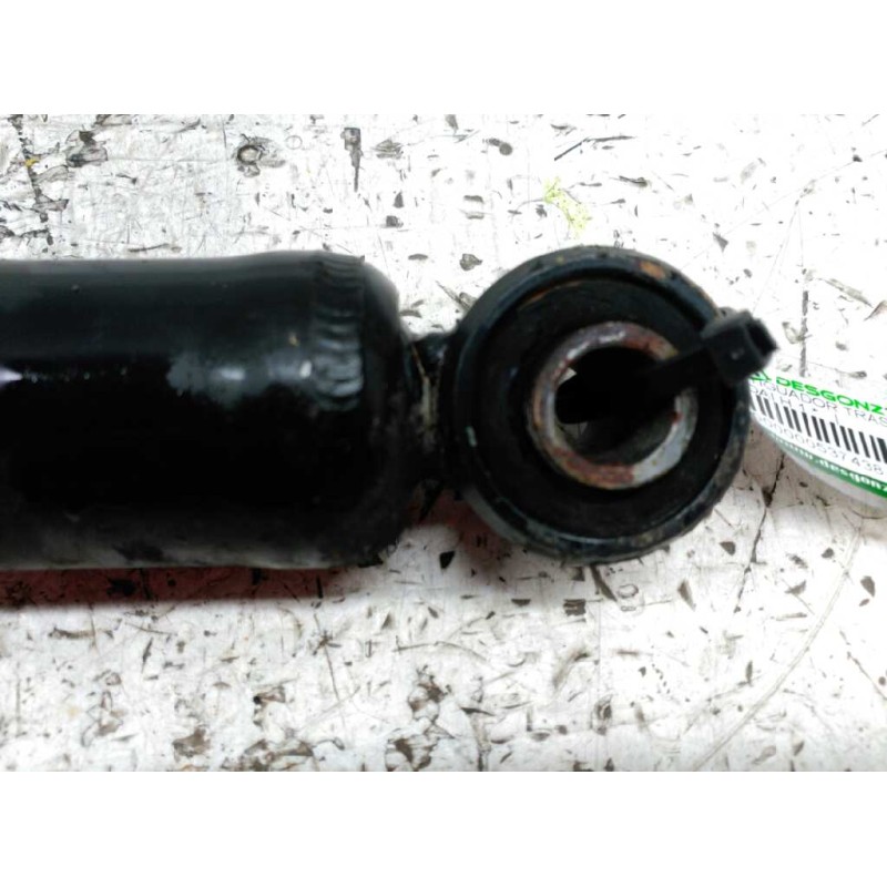 Recambio de amortiguador trasero derecho para hyundai h 1 referencia OEM IAM - Blanco 2