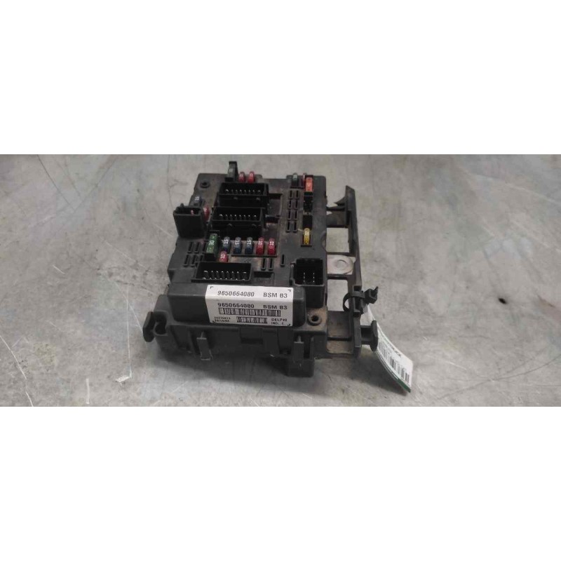 Recambio de caja reles / fusibles para peugeot 206 berlina 2.0 hdi cat referencia OEM IAM 9650664080 BSM 2