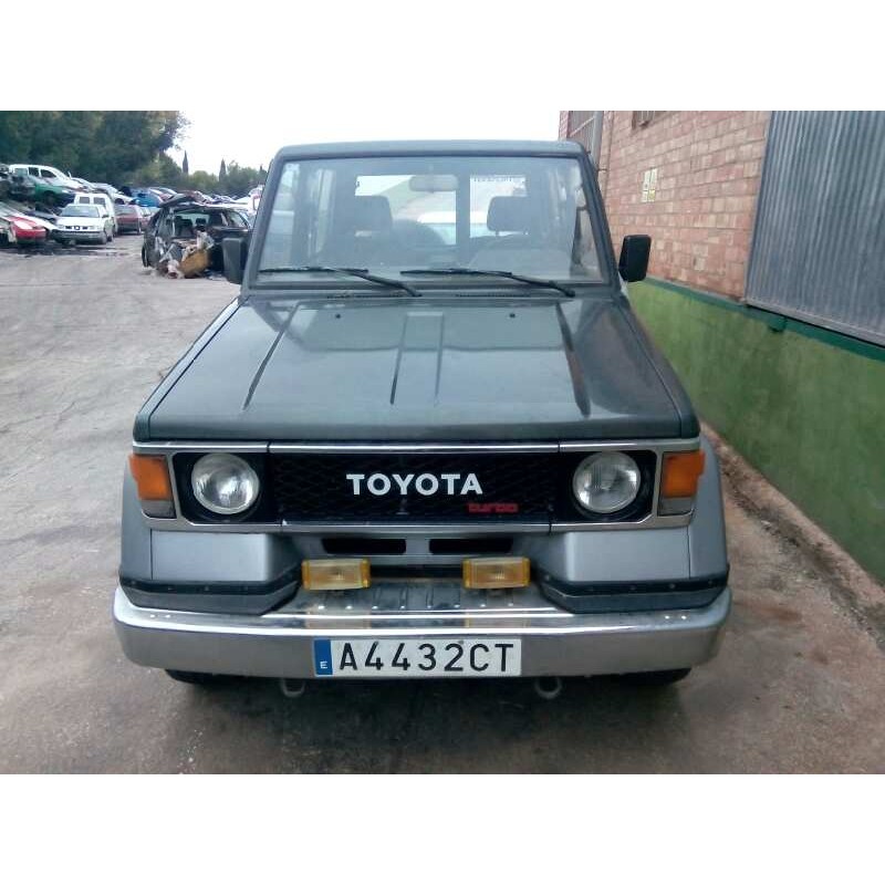 TOYOTA LAND CRUISER 70
