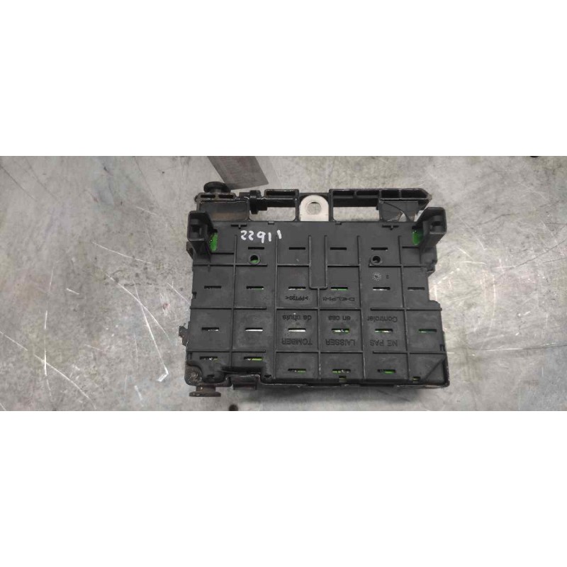 Recambio de caja reles / fusibles para peugeot 206 berlina 2.0 hdi cat referencia OEM IAM 9650664080 BSM 3