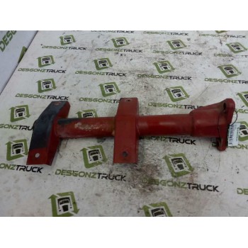 SOPORTE SOPORTE GUARDABARROS DELANTERO DERECHO 