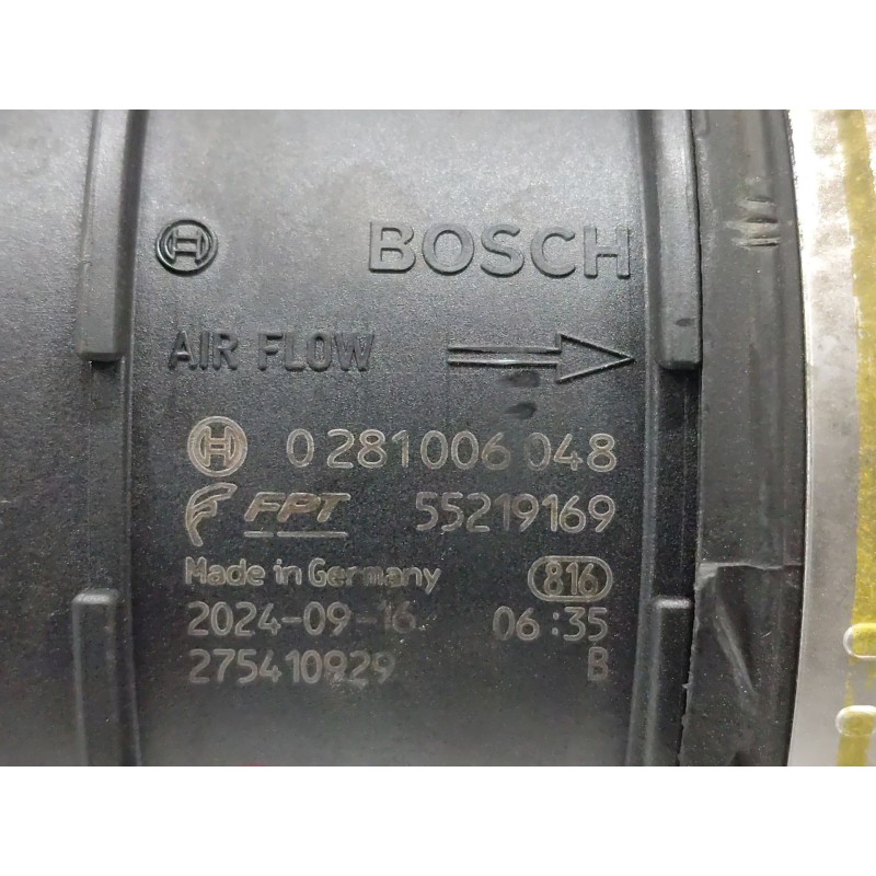 Recambio de tubo admision para iveco daily config. paquetería cabina simple 35s... batalla 3750 referencia OEM IAM - Blanco 2