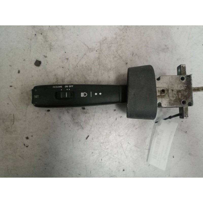 Recambio de mando intermitentes para volvo fh xxx referencia OEM IAM 21670857  