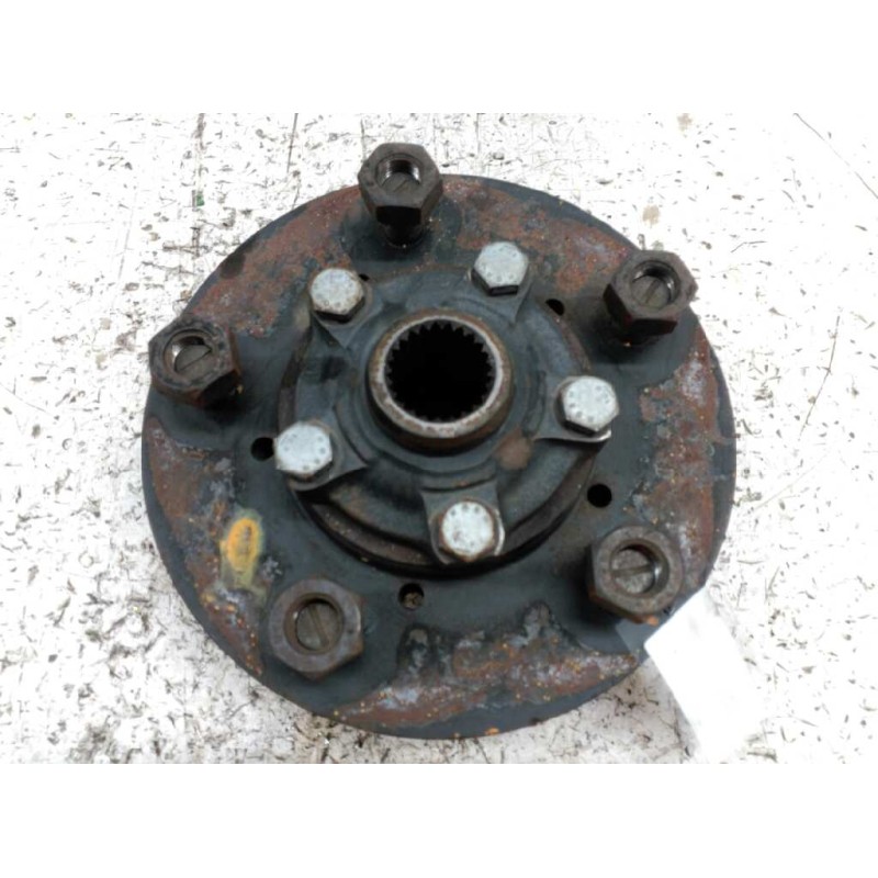 Recambio de buje delantero para land rover discovery (lt) referencia OEM IAM  IZQUIERDO 