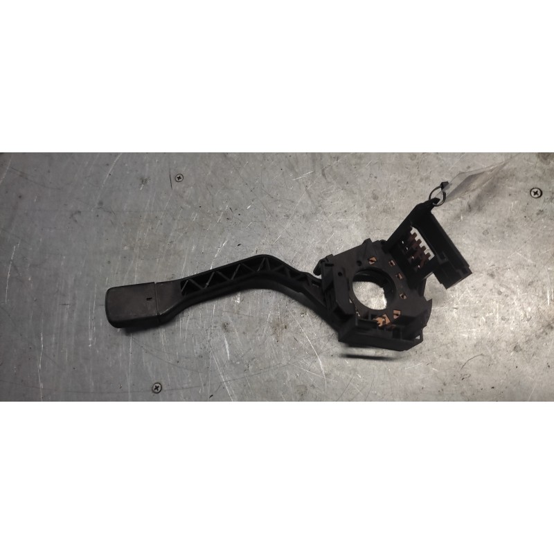 Recambio de mando limpia para seat toledo (1l) se referencia OEM IAM 2