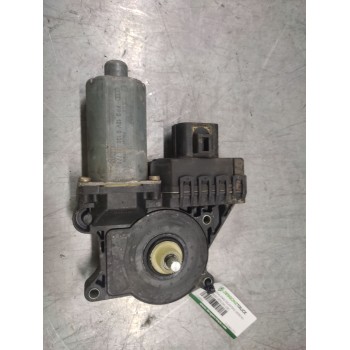 Recambio de motor elevalunas delantero derecho para ford mondeo berlina (ge) ambiente referencia OEM IAM 0130821771  8 PINS