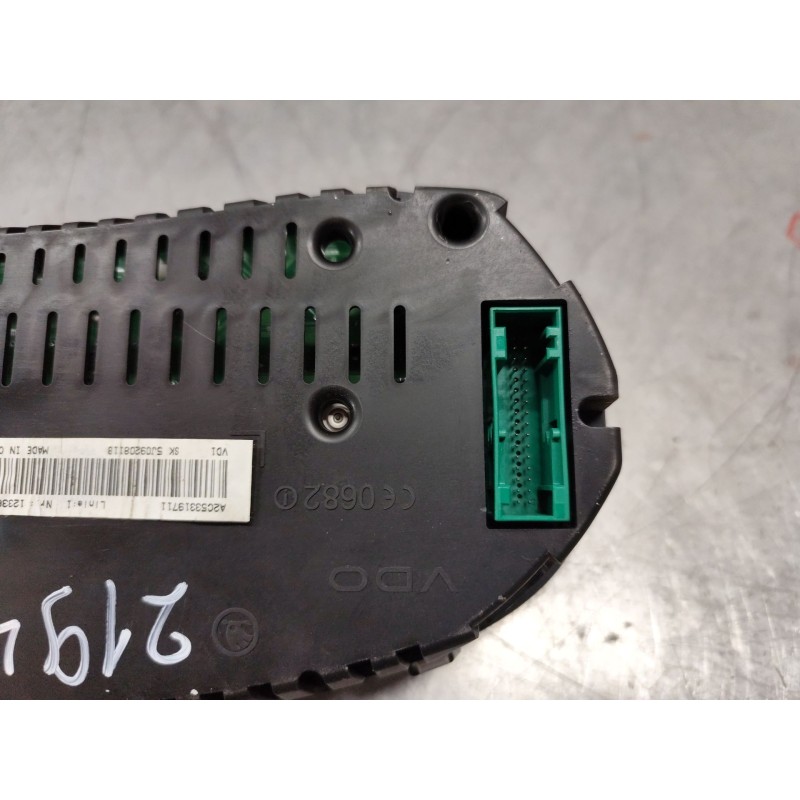 Recambio de cuadro instrumentos para skoda fabia (5j2 ) active referencia OEM IAM 5J0920811B - Rojo 3