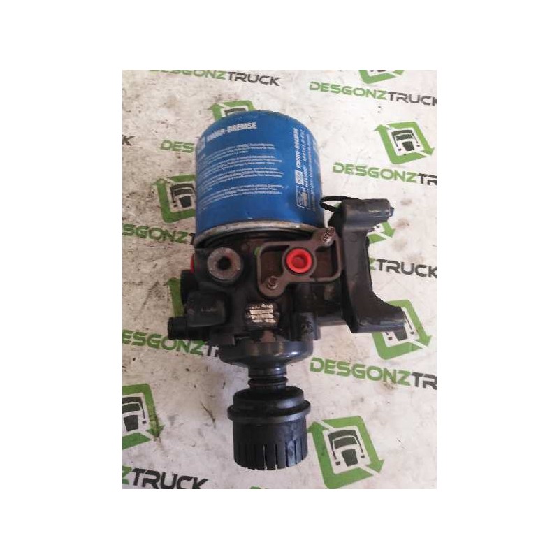 Recambio de valvula aire para daf serie xf105.460 fsa 4x2 space-cab referencia OEM IAM LA8145 K014986 VALVULA SECADORA