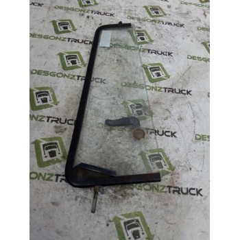 Recambio de luna custodia delantera izquierda para iveco serie m chasis  (145-17) 130 kw tráfico urbano referencia OEM IAM   
