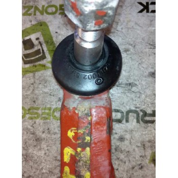 Recambio de brazo suspension superior delantero izquierdo para iveco trucks daily turbo daily referencia OEM IAM 201  