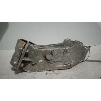 SOPORTE GUARDABARROS TRASERO 