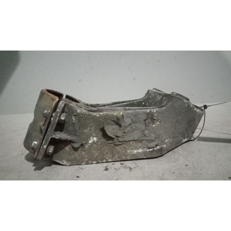 Recambio de soporte guardabarros trasero para daf serie xf105.xxx 12.9 diesel referencia OEM IAM   
